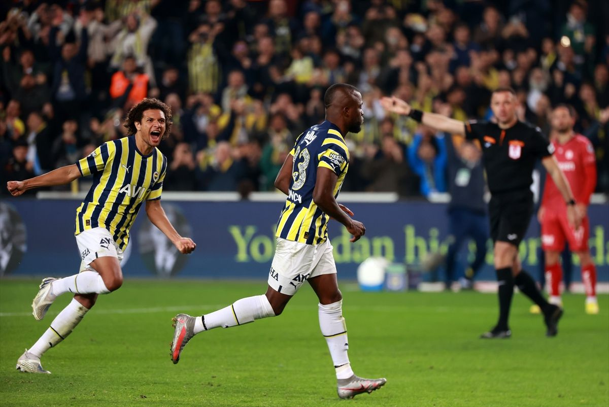 Fenerbahçe tarihine geçmeye çok yakın: Enner Valencia o isimleri geride bırakacak!