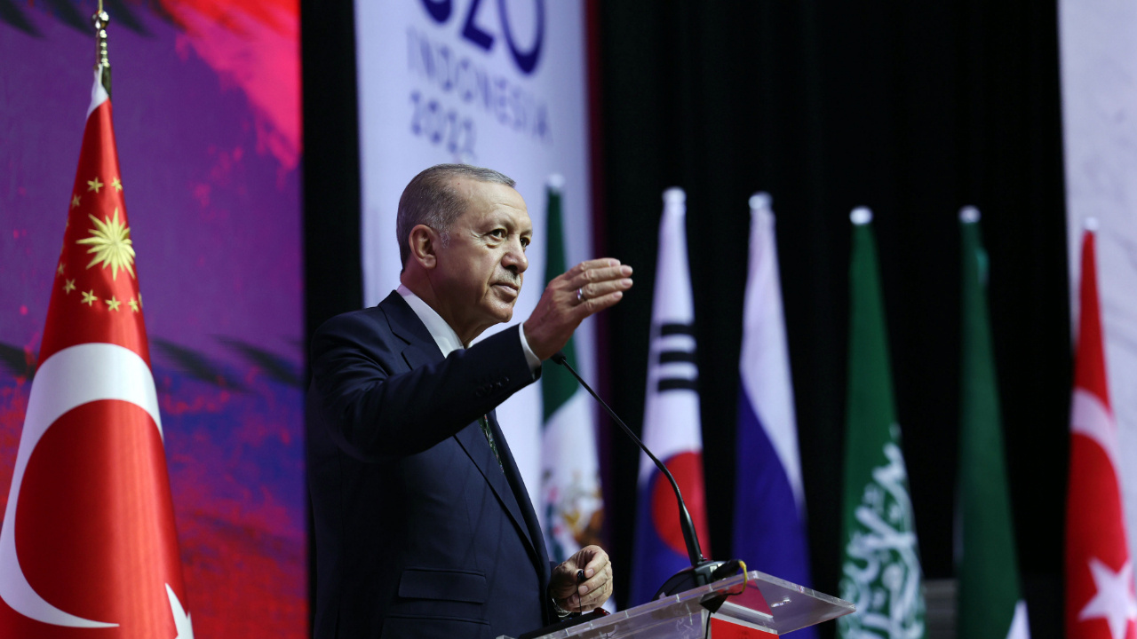 Cumhurbaşkanı Erdoğan: DEAŞ bahanesiyle PKK'ya destek verenler dökülen kana ortak