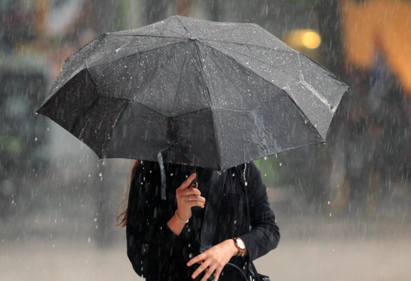 İstanbul havası Orhan Şen'i bile şaşırttı en son 9 yıl önce olmuş Meteoroloji 39 ile uyarı verdi