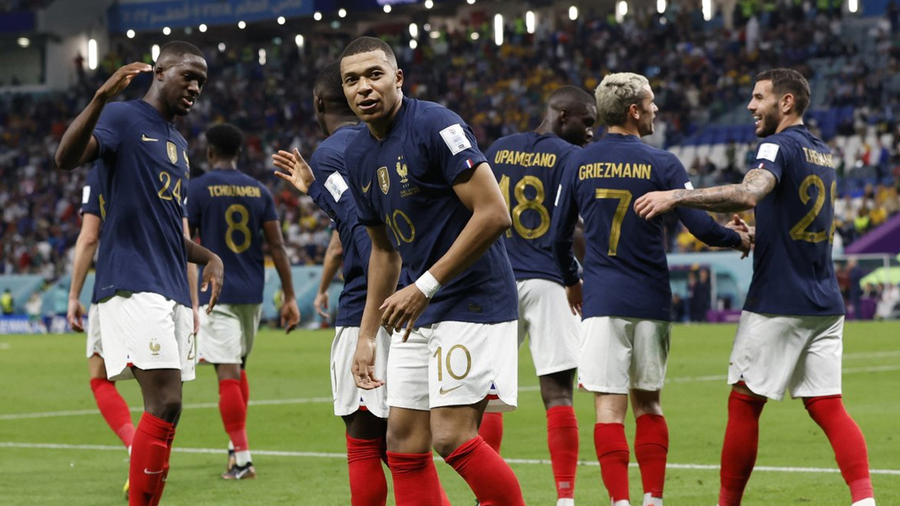 Fransa, Avustralya'yı farklı mağlup etti