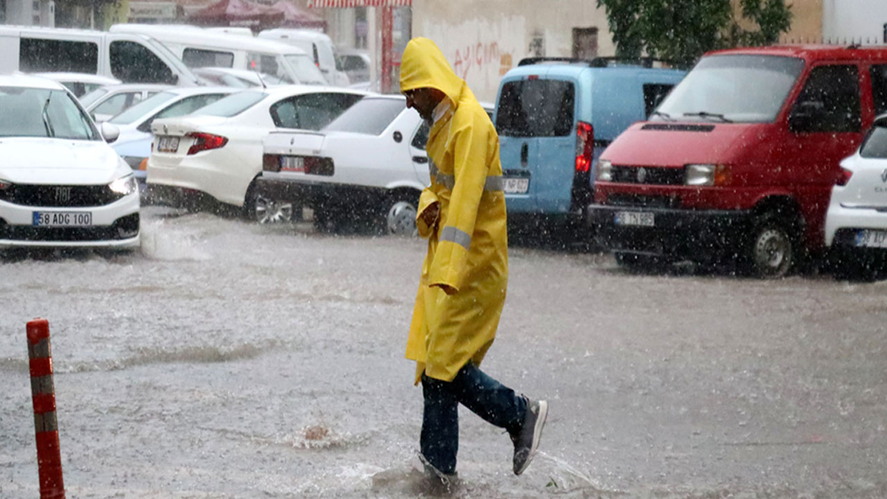 Meteoroloji alarm verdi! Depremin vurduğu Düzce de listede arkası daha da fena Bursa, İstanbul, İzmir...