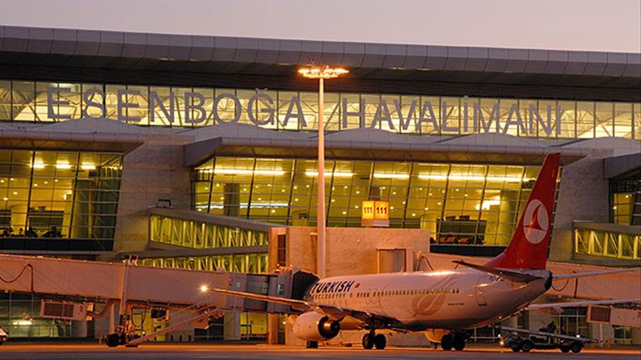 Bomba ihbarı yapılan uçak Esenboğa Havalimanı'na zorunlu iniş yaptı