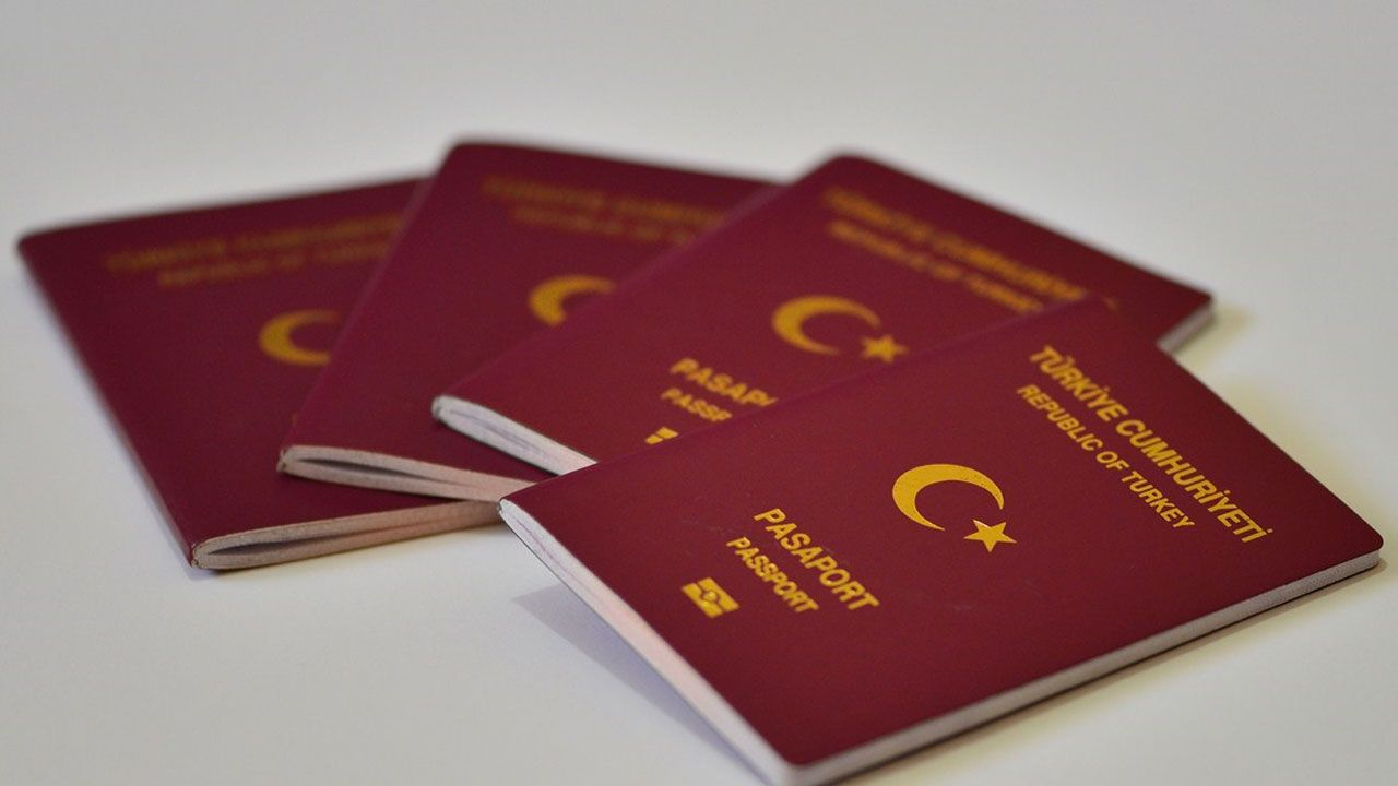Ehliyet pasaport 2023 harcı zammı çok büyük! Kırmızı ışık, hız, alkol ve emniyet kemeri cezası uçtu