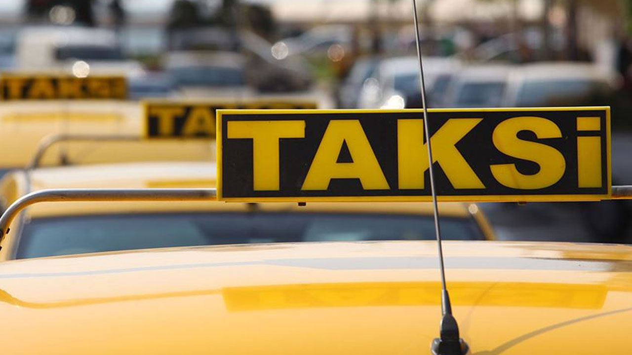 Yolcudan fazla ücret isteyen taksicinin aracı trafikten menedildi!