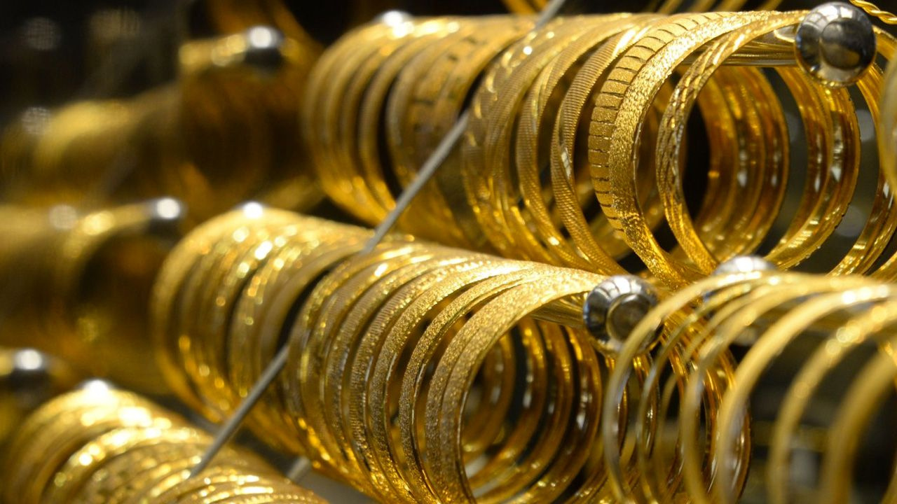 1 Aralık altın çıldırdı gramı 1070'i geçti İslam Memiş'ten son dakika gramı 150 lira artacak
