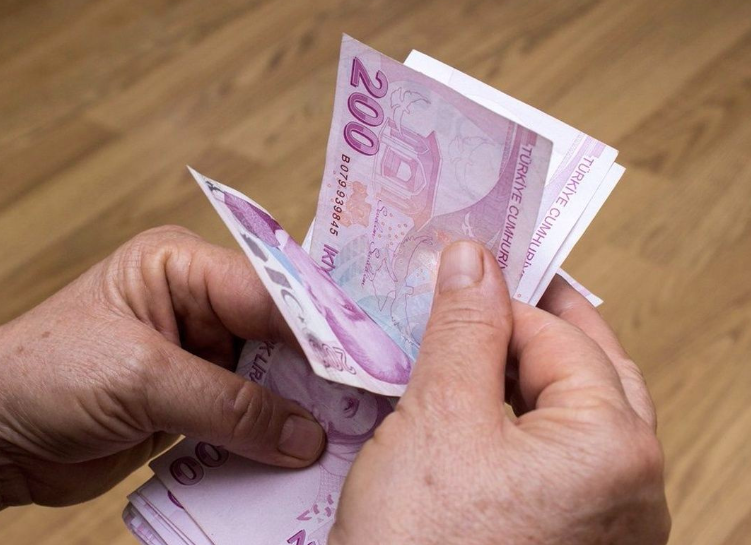 Emekli maaşları sil baştan değişti! En düşüğü şimdiden 10 bin 500 lira oldu