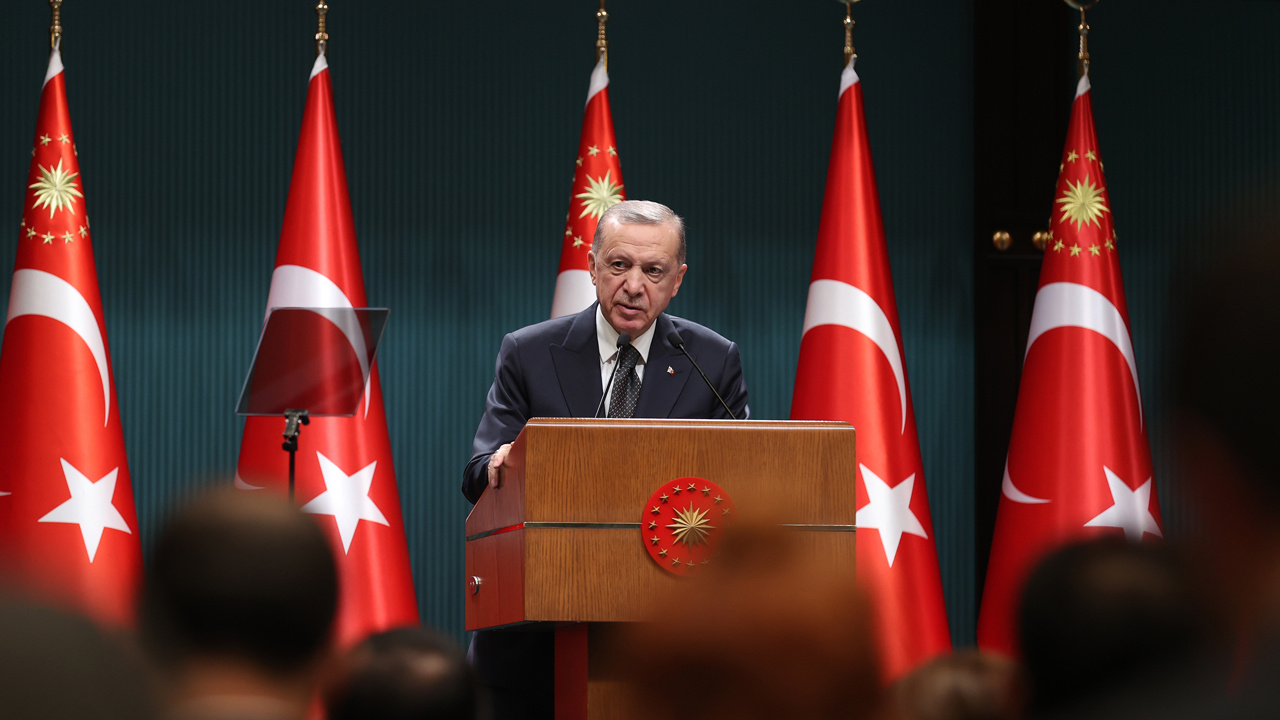 Erdoğan müjdeyi duyurdu! KYK Kredi ve Burs ücretleri belli oldu: Ne kadar zam yapıldı?