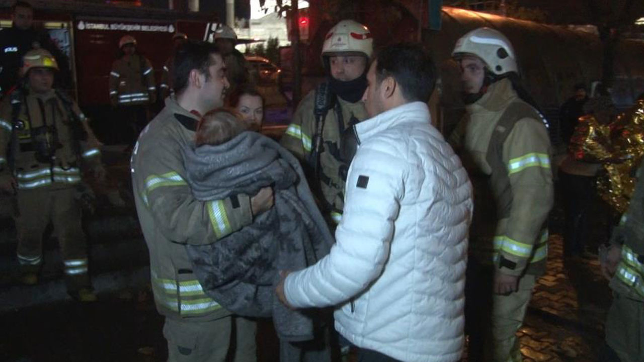 İstanbul'da korkutan otel yangını! 60 kişi tahliye edildi