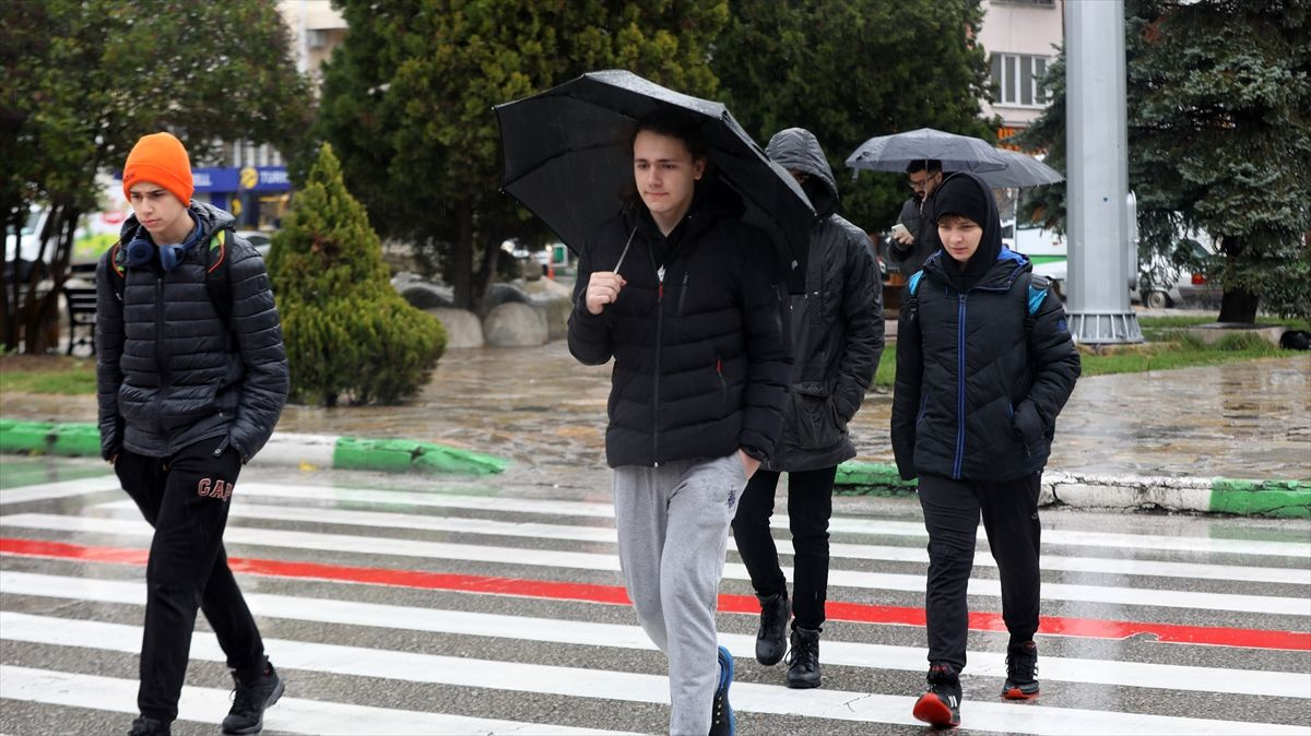 İstanbul çok fena Meteoroloji uzmanı anormal dedi yarın Ankara Antalya Eskişehir şok yaşayacak