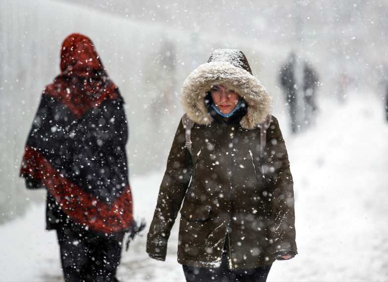 İstanbul'a kar geliyor 4-5 gün sürecek! Hazırlanın dedi hava uzmanı tarihi verdi!