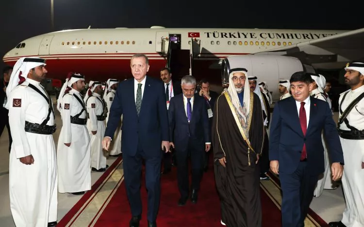 Cumhurbaşkanı Erdoğan Katar'da! Arjantin Fransa finalini tribünden takip etti