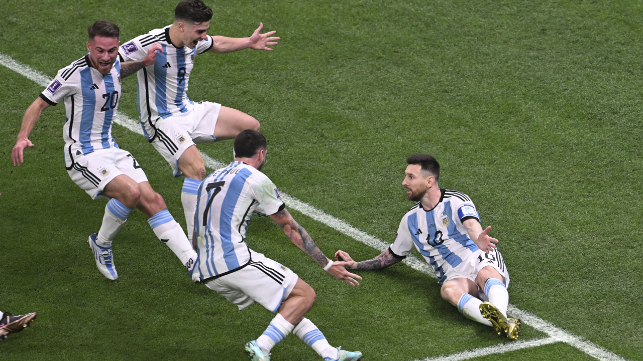 Lionel Messi, Dünya Kupası'nda rekor kırdı