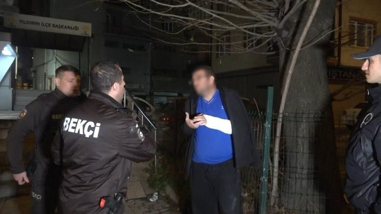 Bursa'da kırık koluyla polisi sabır testine soktu alkollü sürücüden şaşırtan talep