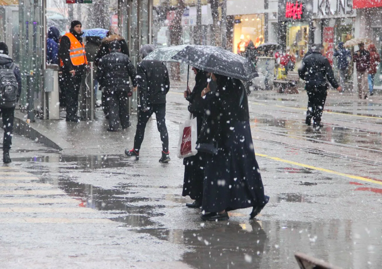 Zemheri kışı şimdi başlıyor güneşe aldanmayın 28 ile kar bastıracak İstanbul'a sürpriz