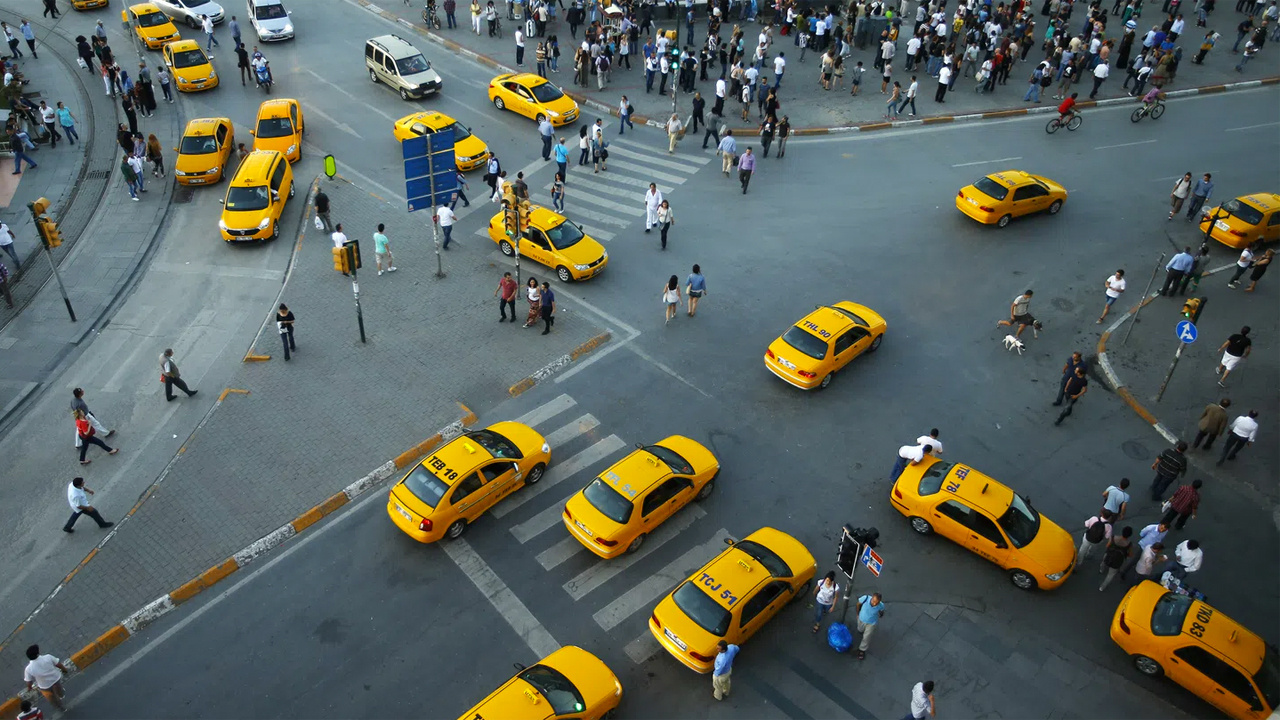İstanbul taksi ücretlerine yüzde 50'ye varan zam! 2023 tarifesi vatandaşa kallavi taksicilere az geldi