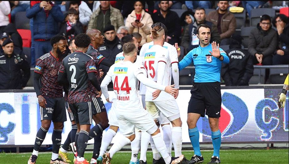 Rakibine kafa atmıştı! Faturası ağır oldu: Beşiktaş'tan flaş Kevin N'Koudou kararı