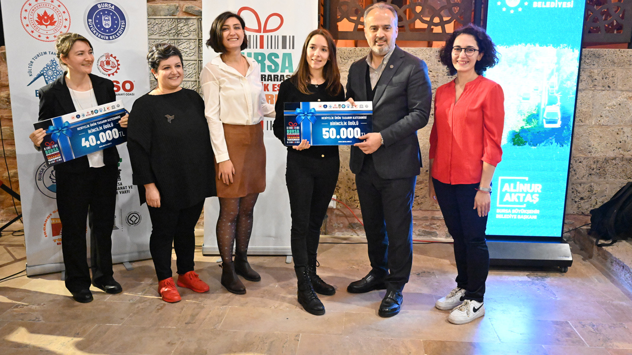 Bursa'ya özel hediyelik eşyaların üretildiği yarışmada ödül yağdı