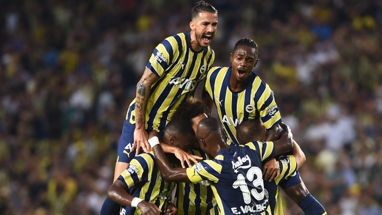 Fenerbahçe'de 5 transfer birden! Yıldız ismin bonservisi alınacak