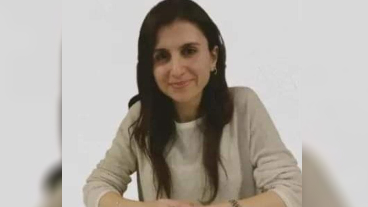 Denizli'de matematik öğretmeni genç kadın, meslektaşları tarafından ölü bulundu