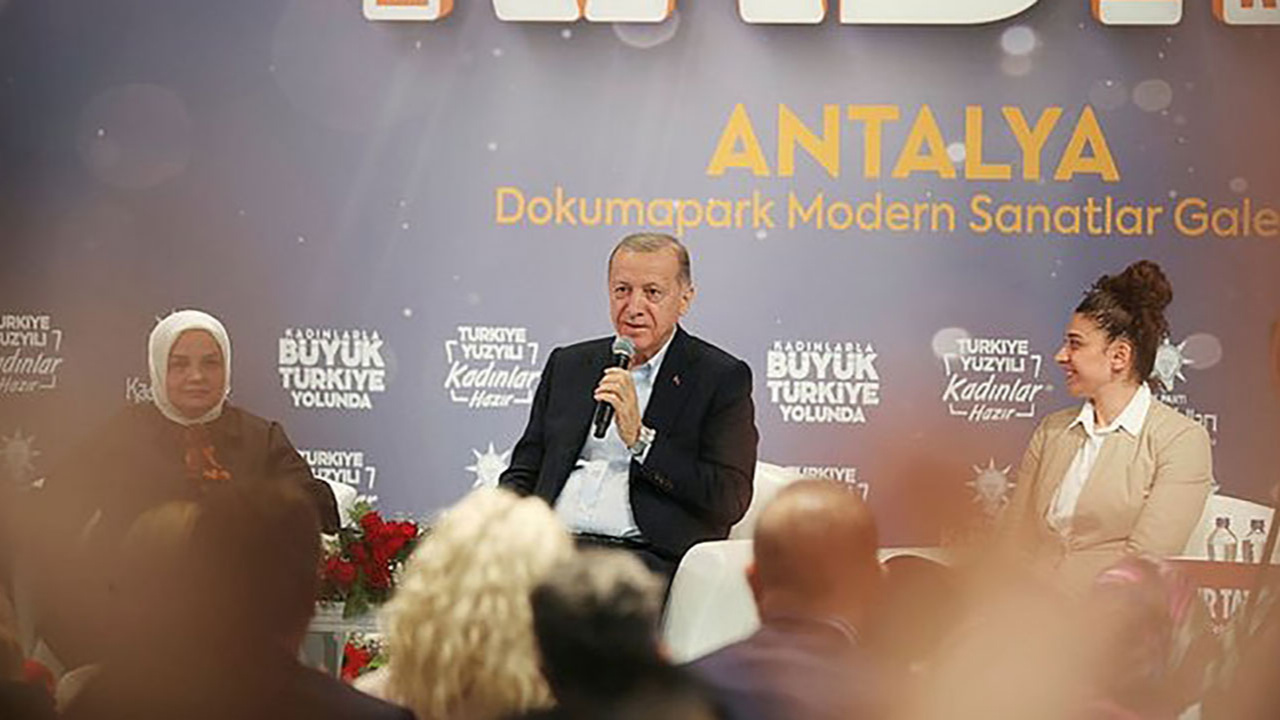 Cumhurbaşkanı Erdoğan'dan son dakika önemli açıklamalar! Seçimleri birazcık öne alacağız