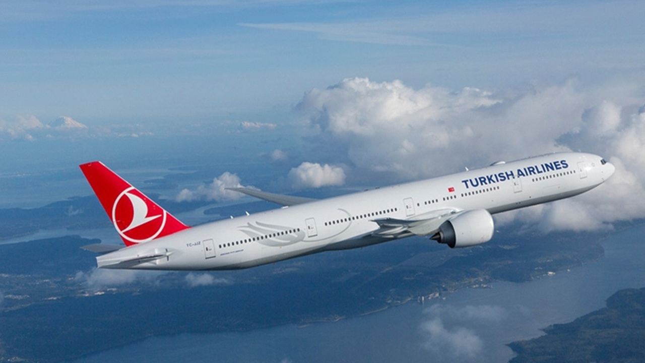 THY uçağı teknik arıza nedeniyle İstanbul Havalimanı'na geri döndü