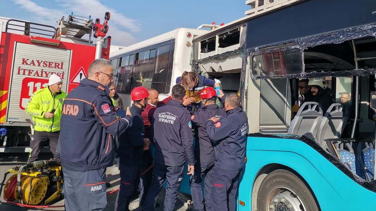 Kayseri'de halk otobüsleri çarpıştı! Çok sayıda yaralı var, ilk görüntüler dehşete düşürdü