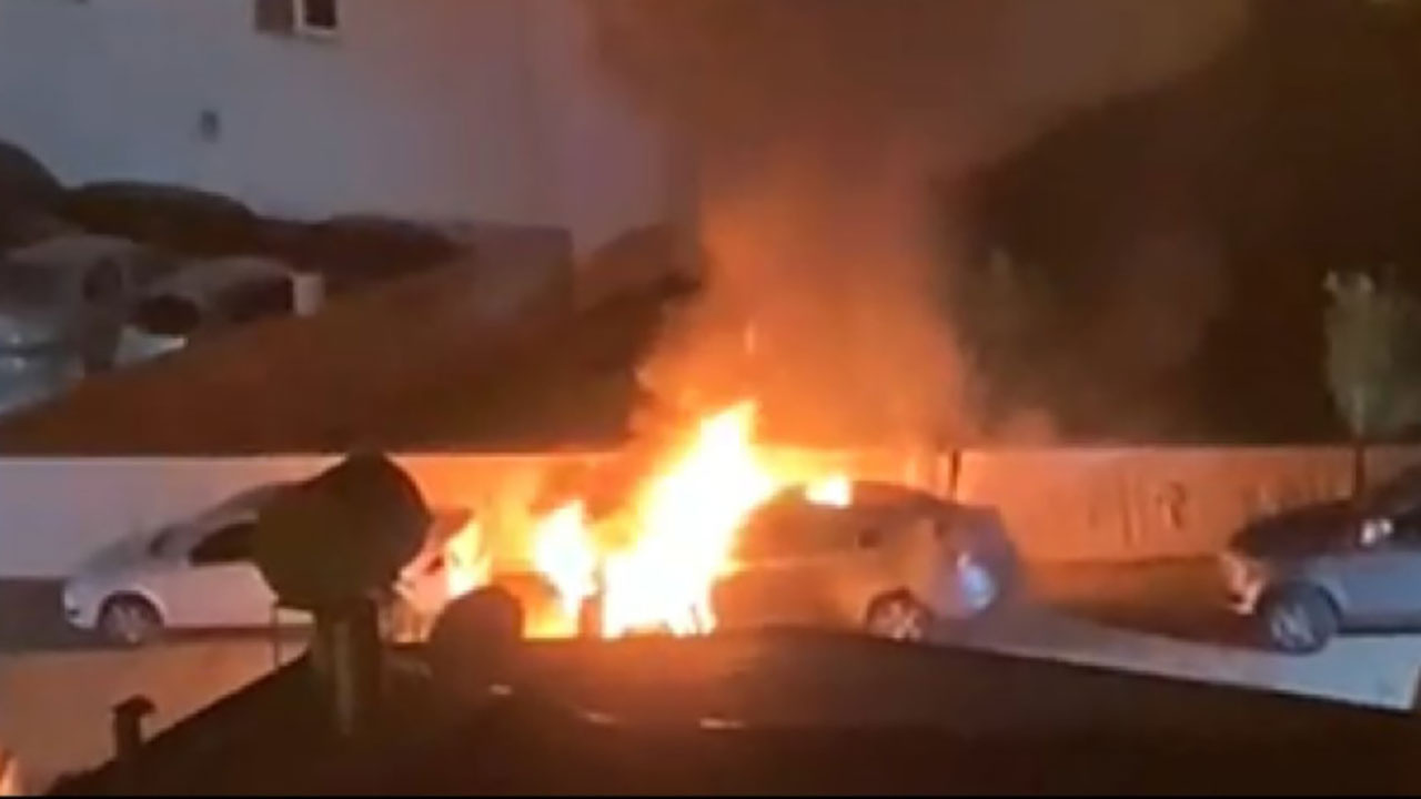 Mersin'de Ülkü Ocakları Başkanı'nın otomobili yakıldı! Sinan Ateş cinayetinin fitili orada ateşlenmişti