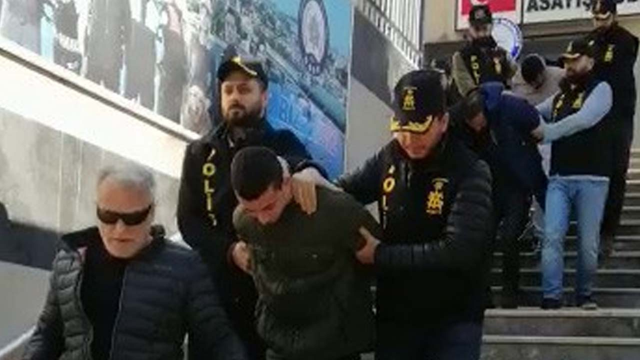 Sahte polisler gerçek polislerden kaçamadı: İstanbul'da 100 bin Euro'luk gasp!