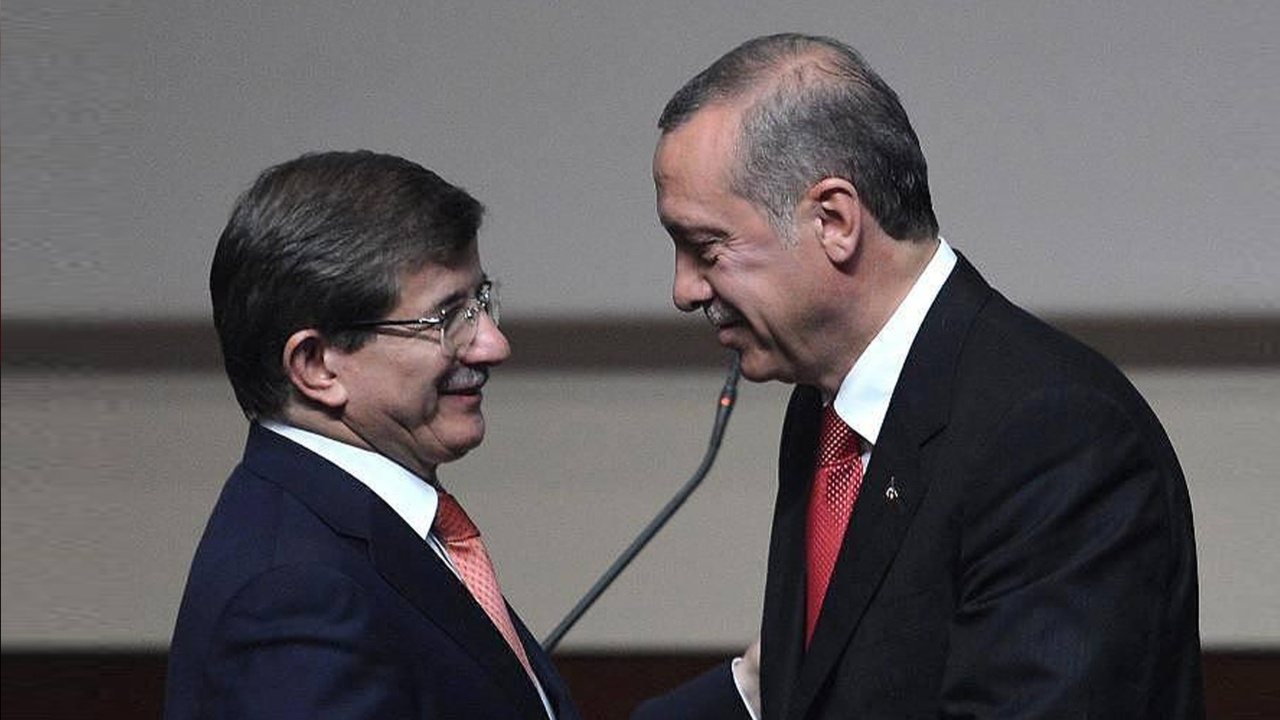 Davutoğlu'ndan Erdoğan'a yolsuzluk cevabı: Var mısın yüzleşelim