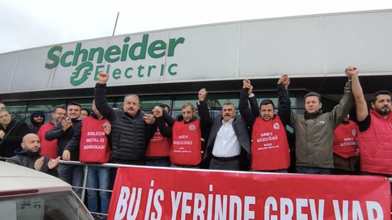 CHP'li Ağbaba: "AKP iktidarı 20 yılına tam 20 grev yasağı sığdırdı"