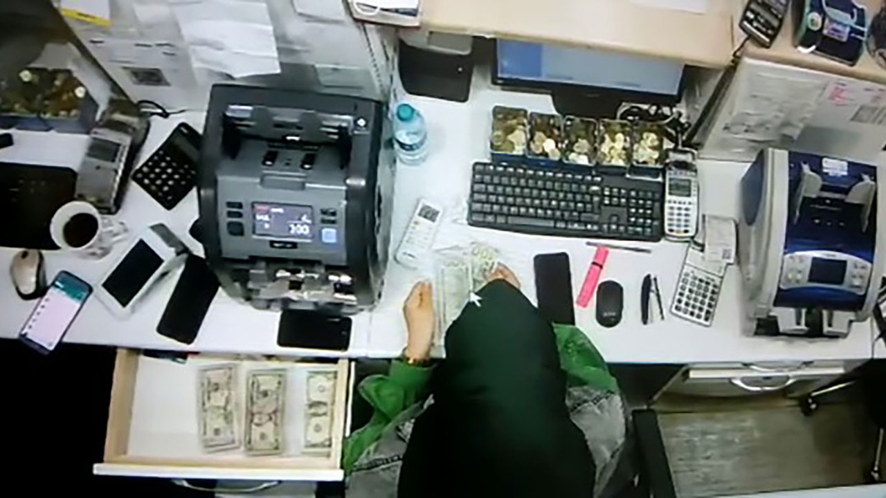 Para transfer merkezinde çalışan kadın 1 yılda 'tırnakçılık' yöntemiyle 11 milyon lira çaldı!
