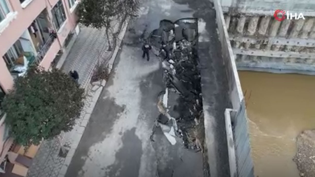 Gün ağarınca ortaya çıktı! İstanbul'da patlama oldu yol çöktü