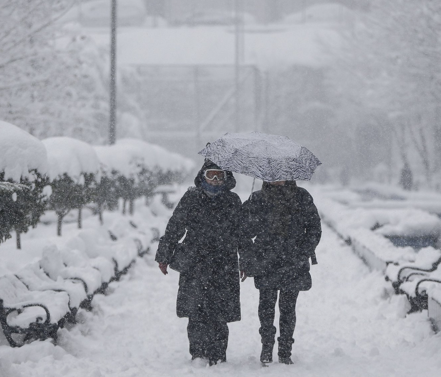 Meteoroloji kar yağacak şehirleri açıkladı! 40 santimi bulacak, İstanbul dikkat: İşte o ilçeler...