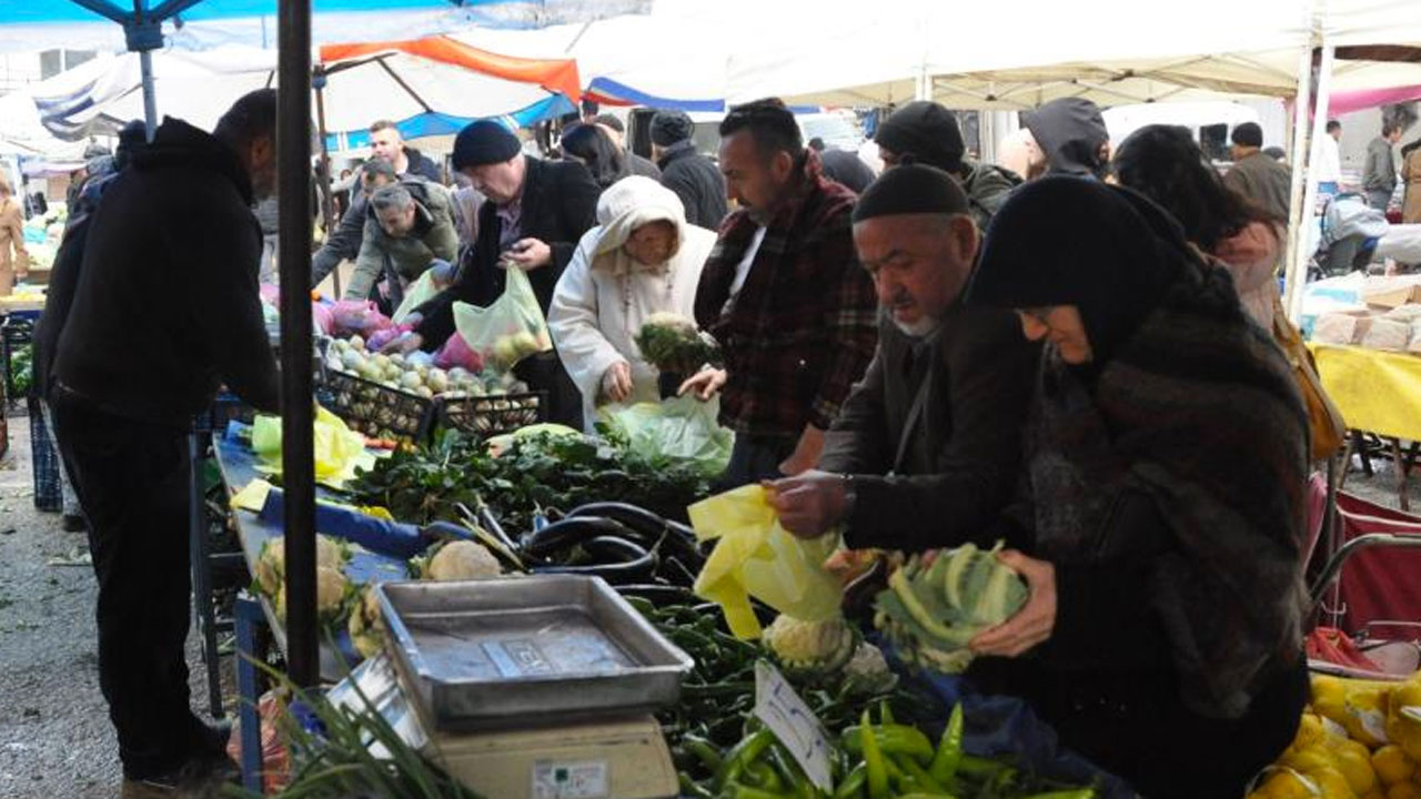 'Emekli oldum' dedi, tüm ürünlerini 5 liradan sattı