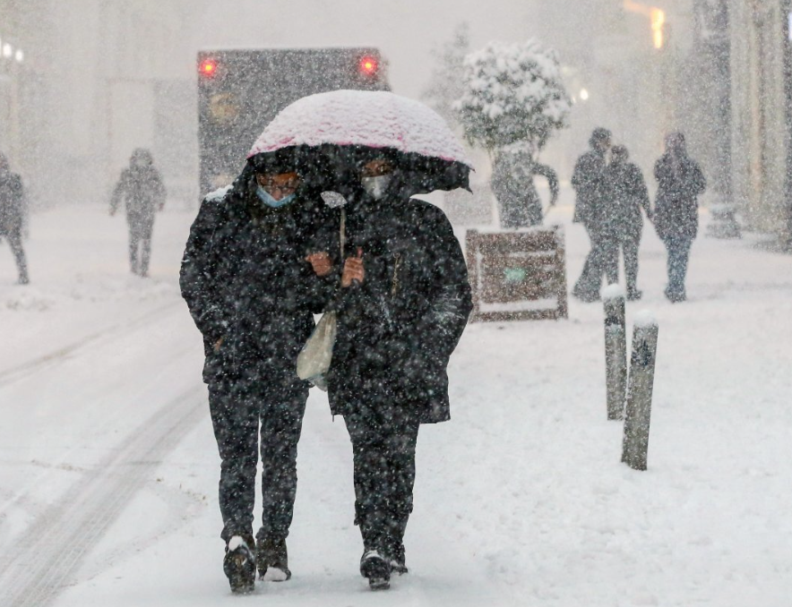 İstanbul'a kar ne zaman yağacak? Uzmandan flaş açıklama! 27 şehre Meteoroloji'den kar uyarısı