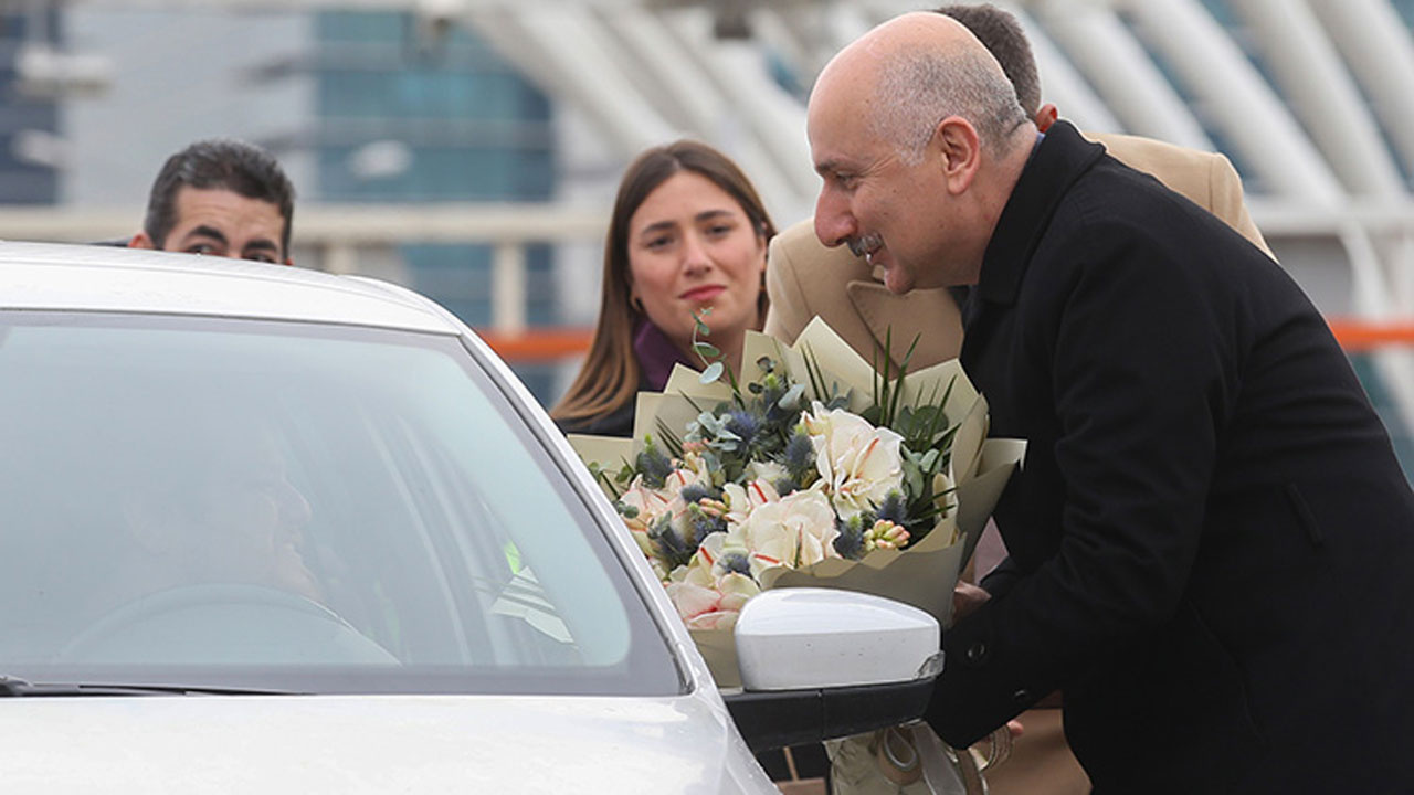 Avrasya Tüneli 6 yılda maliyetini karşıladı 100 milyonuncu aracın sürücüsüne ödül