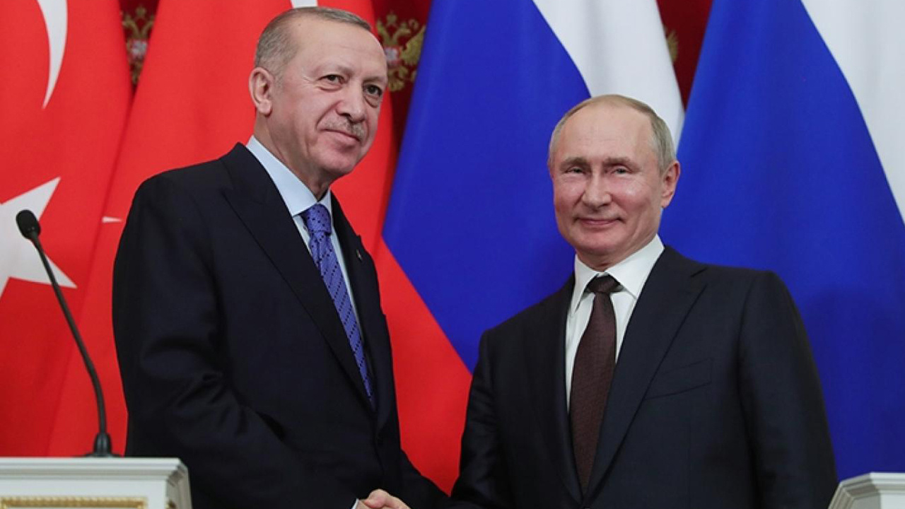 Putin'den Cumhurbaşkanı Erdoğan'a 'geçmiş olsun' telefonu!