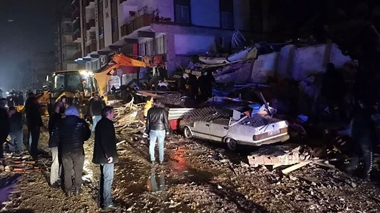 Kahramanmaraş depremi Suriye'yi de yıktı! En az 100 kişi öldü...