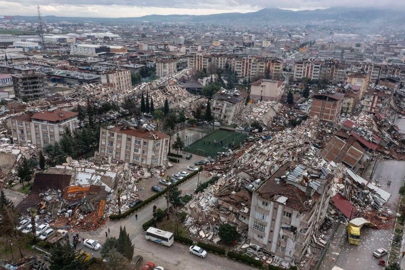 Bir mahalle böyle yerle bir oldu! İşte depremin yıktığı Hatay ve Kahramanmaraş'tan yürek yakan fotoğraflar