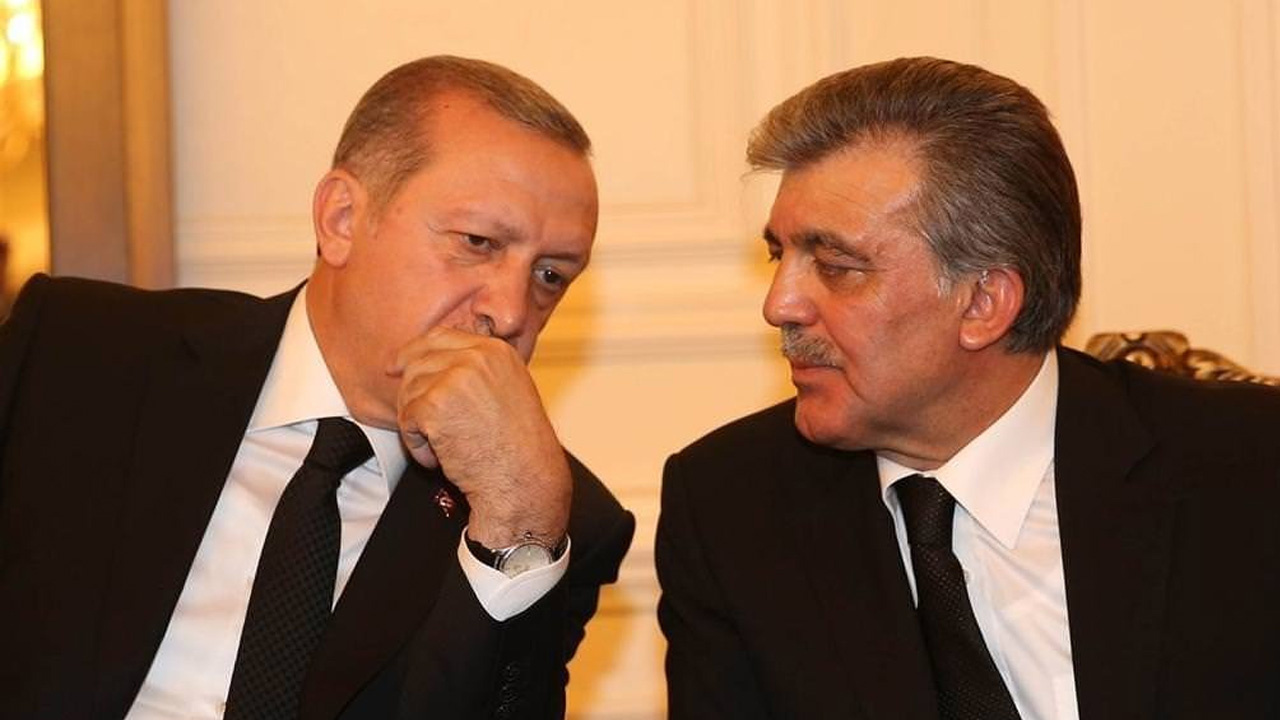 Cumhurbaşkanı Erdoğan, Abdullah Gül ile telefonda görüştü