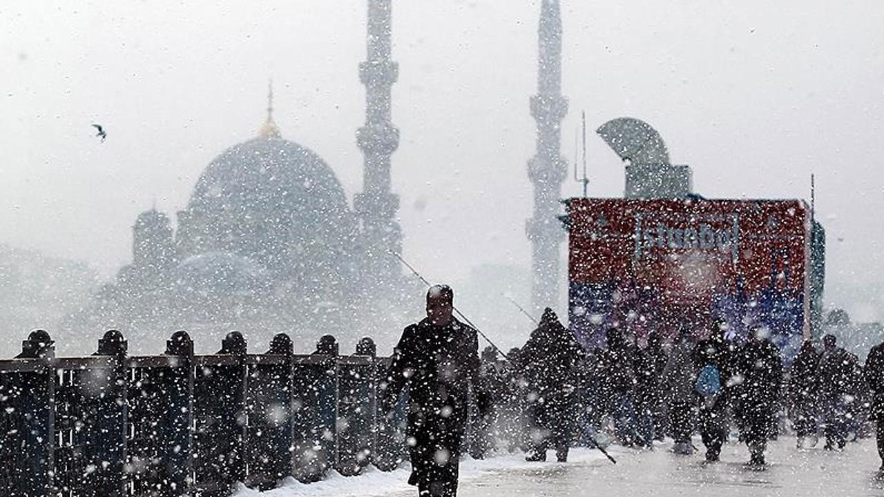 İstanbul'a kuvvetli kar sağanağı geliyor! Meteoroloji 'sarı alarm' verip uyardı