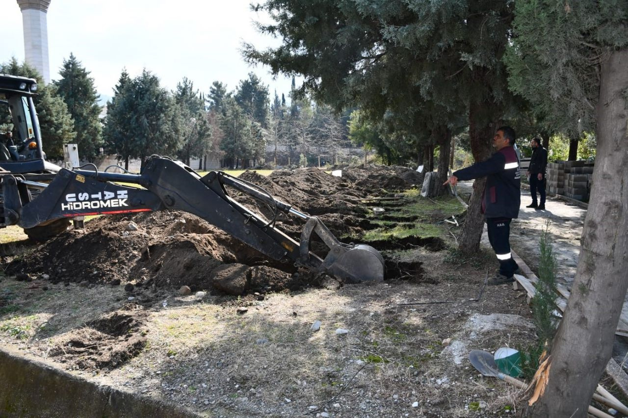 Günün kahreden fotoğrafları! Depremde hayatını kaybedenlere veda
