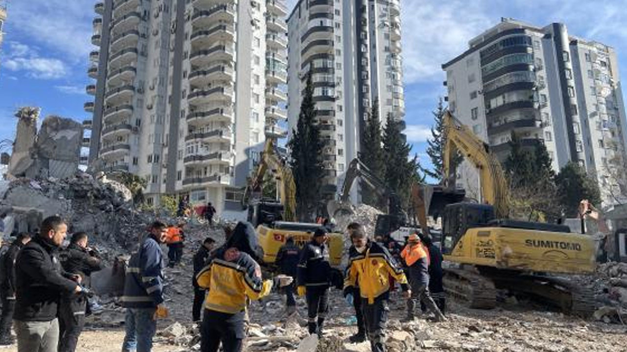 Adana'da yıkılan binalara ilişkin 62 gözaltı kararı