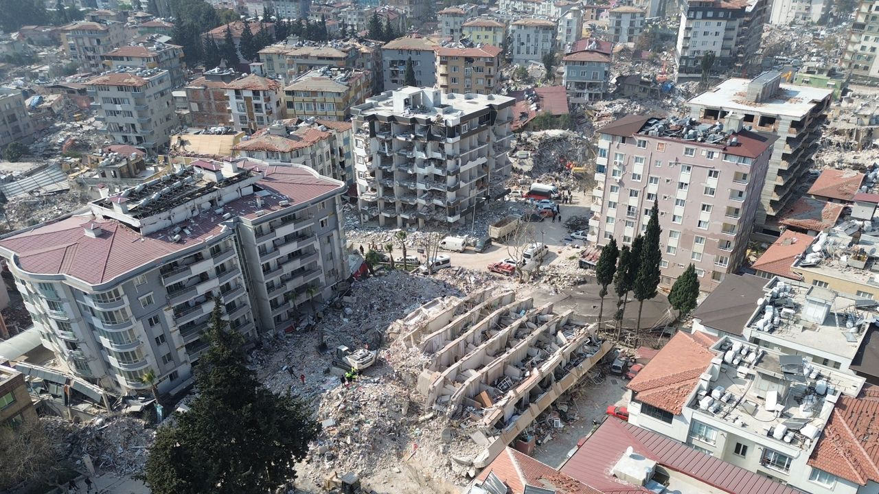 Depremin 6'ncı gününde Hatay'dan yeni fotoğraflar geldi korkunç yıkım böyle görüntülendi