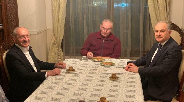 Deniz Baykal'ın son fotoğrafı! Siyasette geçen 55 yıl Deniz Baykal'ın 3 kez yenildiği CHP Genel Başkanı kim?