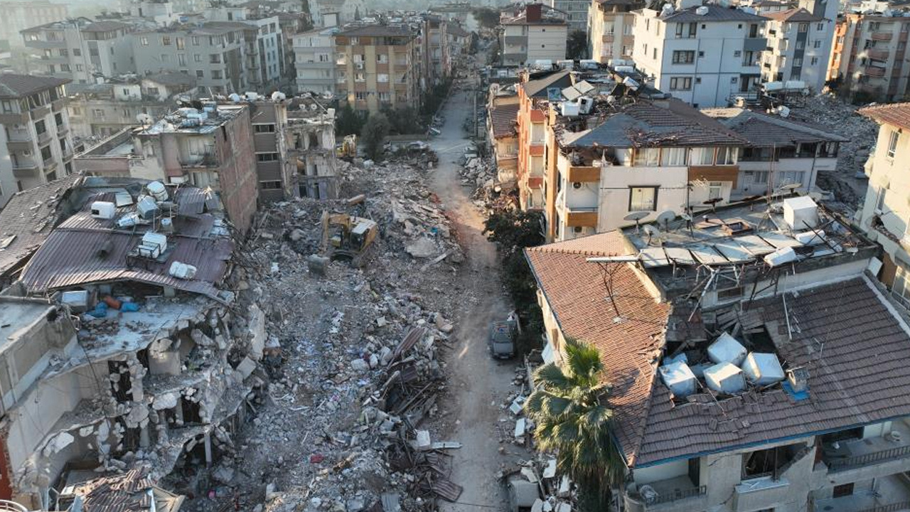 Depremin 9'uncu gününde Hatay'dan yeni fotoğraflar geldi şehir koskoca bir enkaz