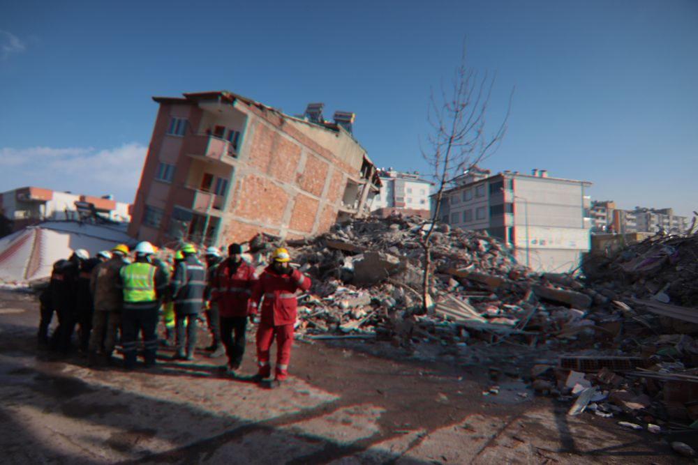 Deprem yıkıp geçti! Elbistan'a bakın havadan görüntülendi