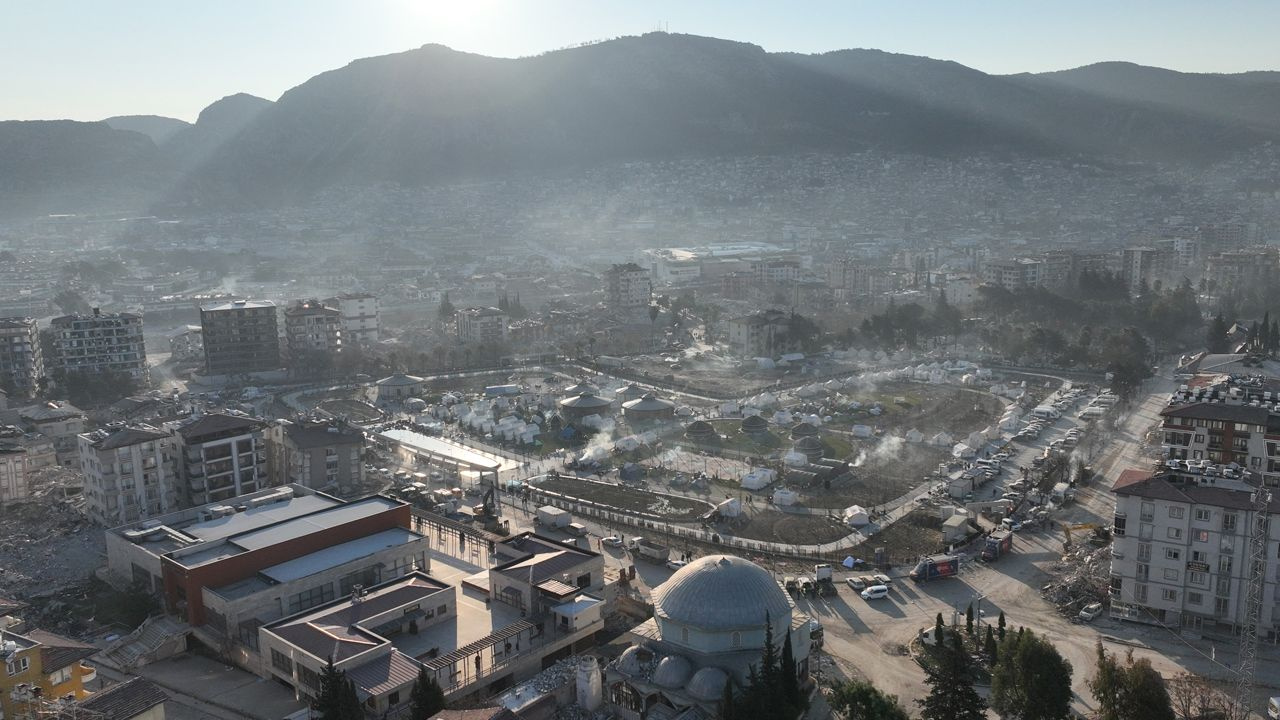 Depremin 9'uncu gününde Hatay'dan yeni fotoğraflar geldi şehir koskoca bir enkaz