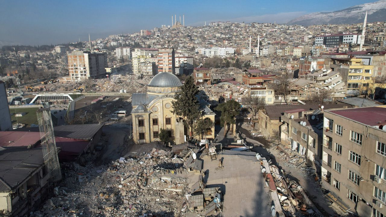 Depremin 10'uncu gününde Kahramanmaraş görüntülendi şehrin son haline bakın