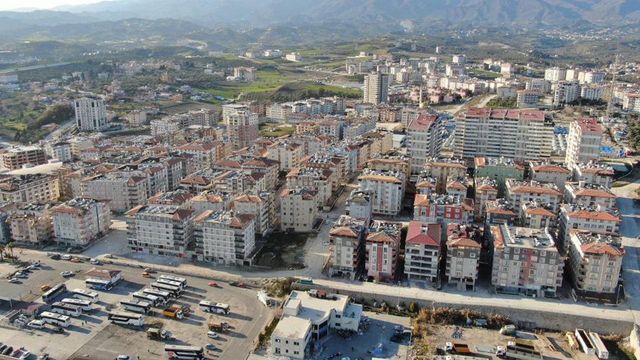 Görenler gözlerine inanamadı! Depremde yerle bir olan Hatay’ın bu mahallesinde hiçbir ev yıkılmadı